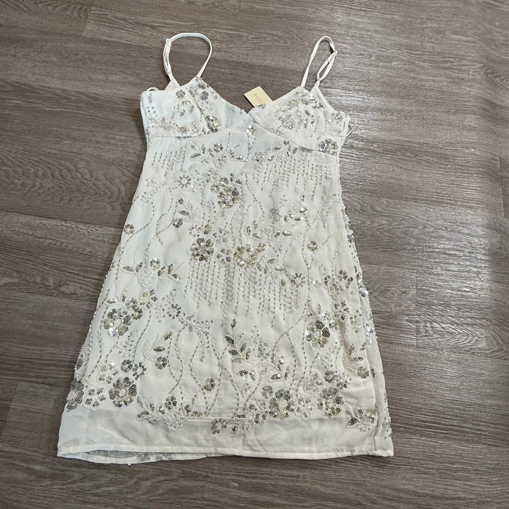 Thirty Thirty LA White Sequin Floral Beaded Mini Dress Adjustable Straps NWT